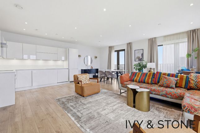 Flat 69, Galley House, London photo 4