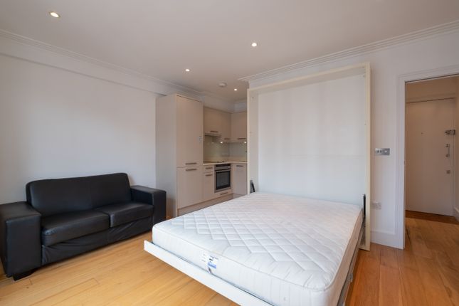 Thumbnail Flat to rent in Forset Court, Edgware Road, London