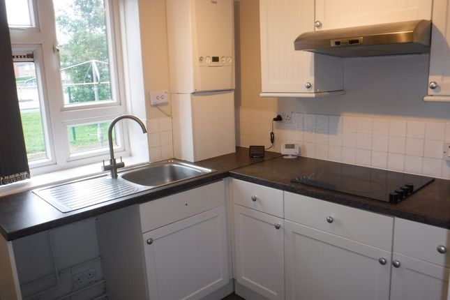 17, Purbrook Way, Leigh Park photo 2