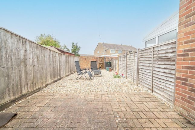 30,, Princes Drive, Weymouth photo 3