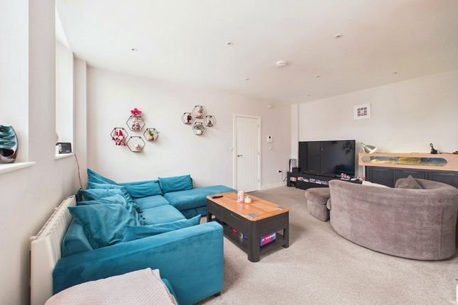 Flat 1, Dorset House,, Downend Road, Bristol photo 4