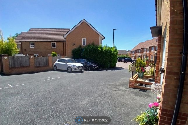 St Wilfred Drive, East Cowes photo 5