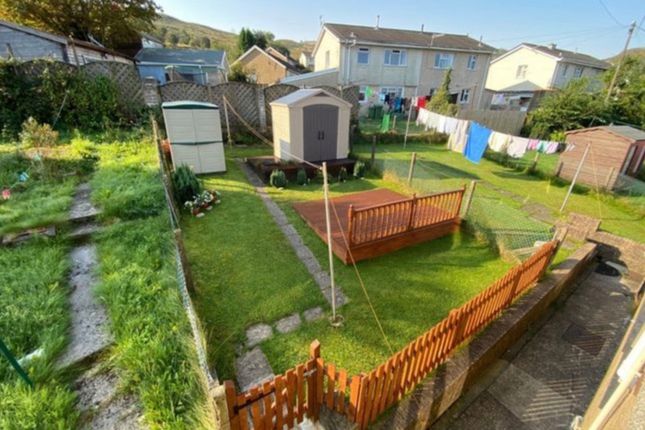 28 Maes Bedw, Porth photo 4