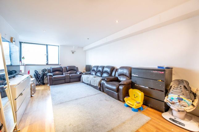 Thumbnail Flat for sale in Metro House, Forest Gate, London