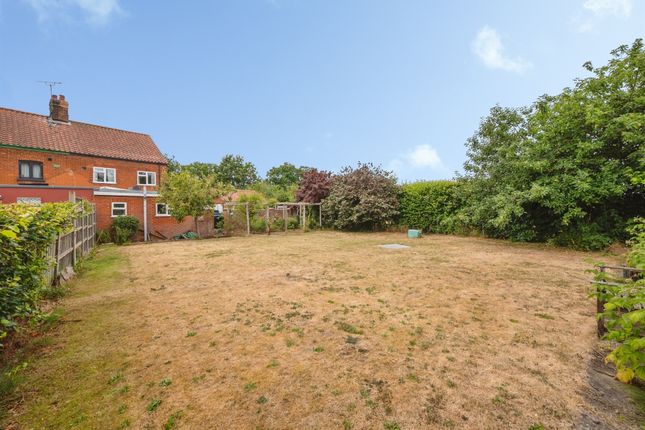 Hawthornes, Meeting Hill Road, NORTH WALSHAM photo 2