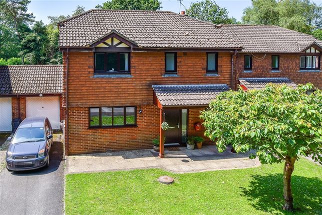 4-bed house on Station Close Rotherfield, Crowborough, £363,000