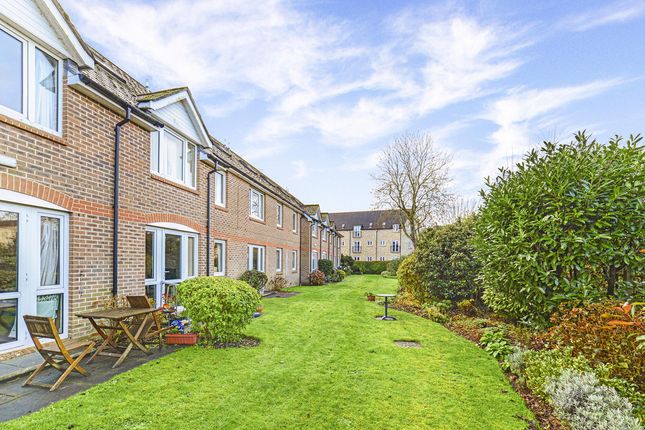 3 Swanbridge Court, London Road, Dorchester photo 4