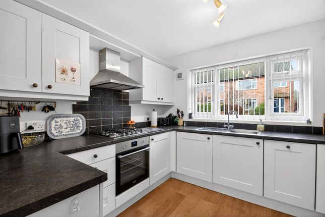 9, Castle Road, Harrogate photo 2