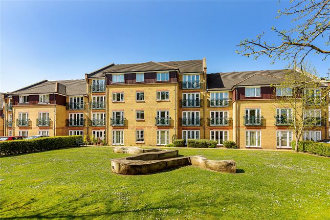2 bed flat for sale in Faraday Road, Guildford GU1