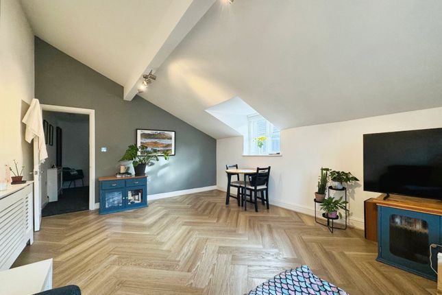 Flat 5, 1, Queenston Road, Manchester photo 4