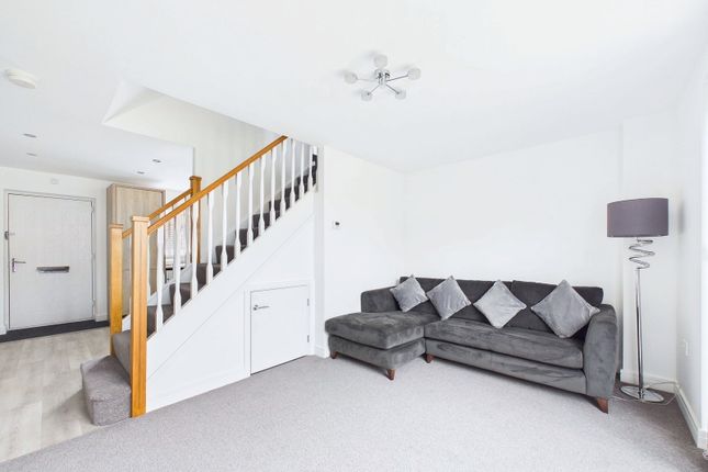 5, Ivy Way, Clipstone Village photo 3