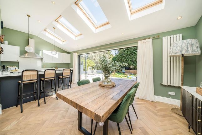 32, Hill Crescent, Surbiton photo 4