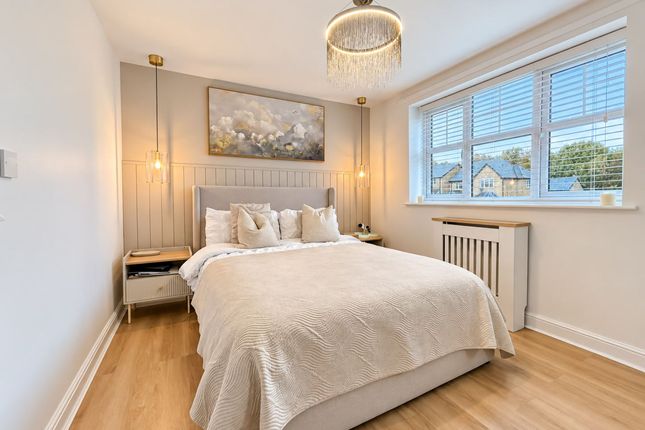 2 Skylark Way, Darwen photo 4