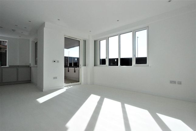 24, Dawson Apartments, 9 Kings Hill, London photo 3