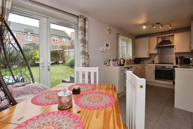 28, The Glade, Withernsea photo 4
