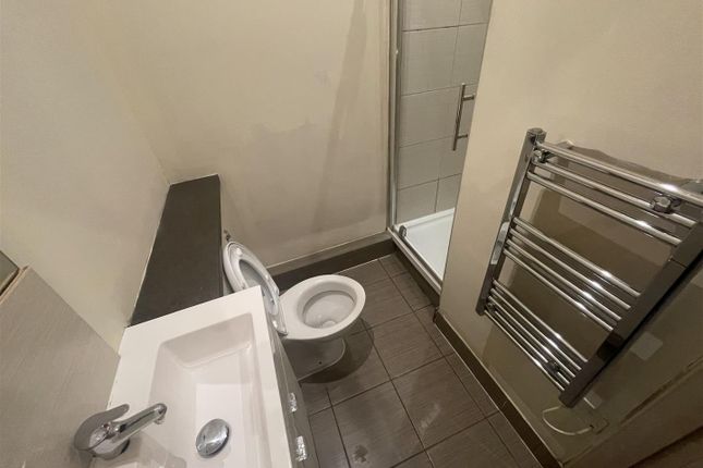 Flat 11, Landcross House, Landcross Road, Manchester photo 5
