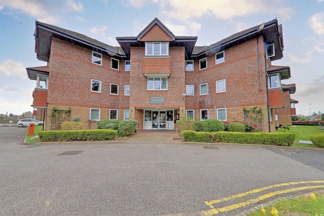 Thumbnail Flat for sale in Salvington Road, Worthing