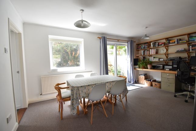 3, Chester Close, Exeter photo 4