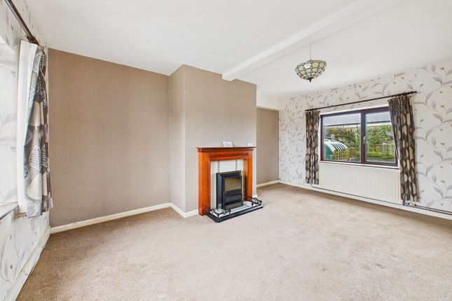 6 Cross Meadow, Crediton photo 3
