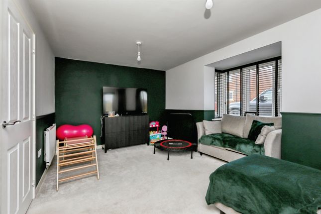 57, Hodding Road, Worksop photo 3