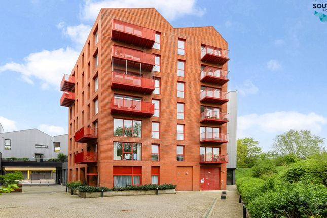 Waterway Building, 12 Hart Yard, Bow, London photo 2