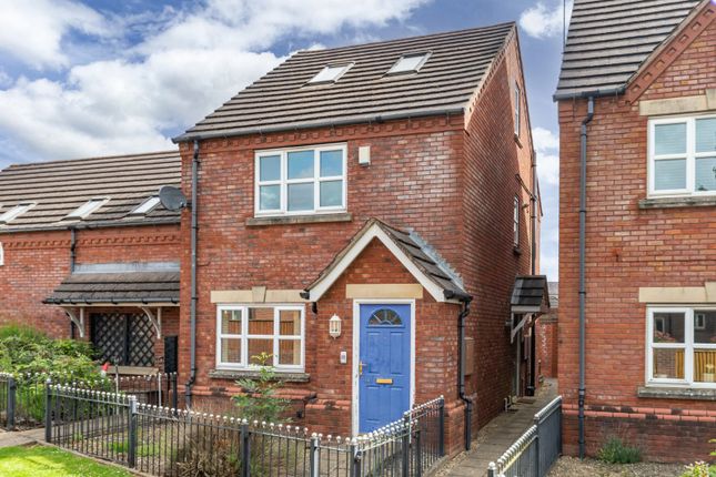 Thumbnail Flat to rent in Hagley Road, Halesowen, West Midlands