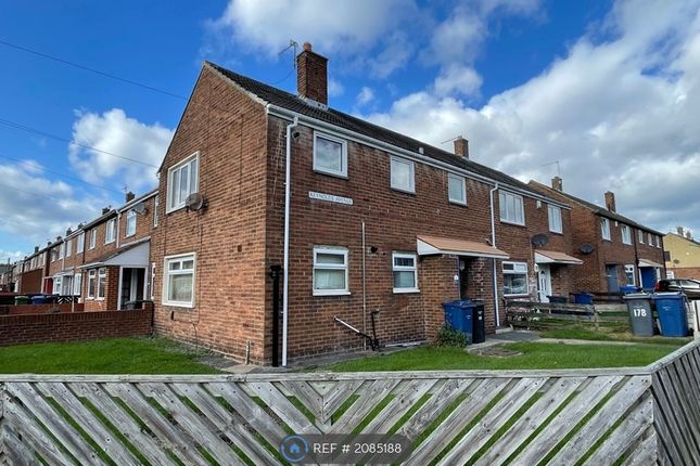 Flat to rent in Reynolds Avenue, South Shields