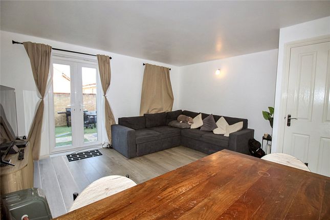 9, Arnold Street, Swindon photo 4