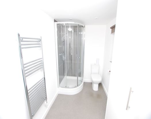 Flat to rent in Church Road, Linslade, Leighton Buzzard