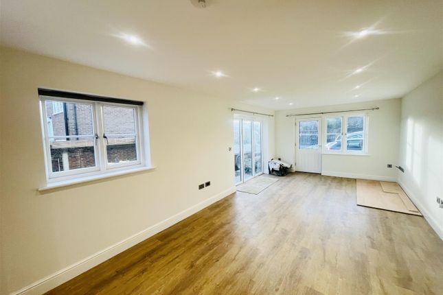 21a, Bridewell Lane, 6A Jubilee Apartments, Tenterden photo 3