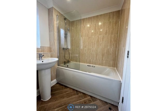 Drayton Place, Irthlingborough, Wellingborough photo 5