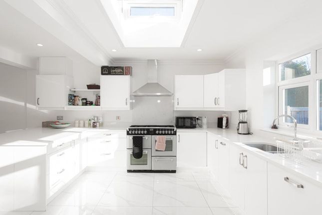 26, Rosebery Road, Epsom photo 4