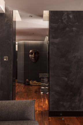 Flat 20, 50, Sloane Street, London photo 4