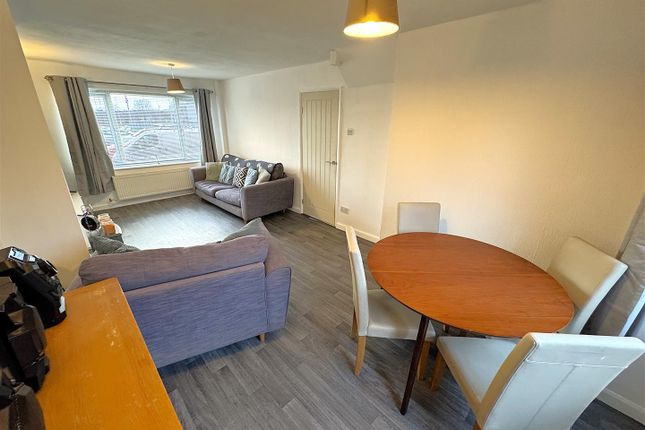 87, Elizabeth Street, Corby photo 3