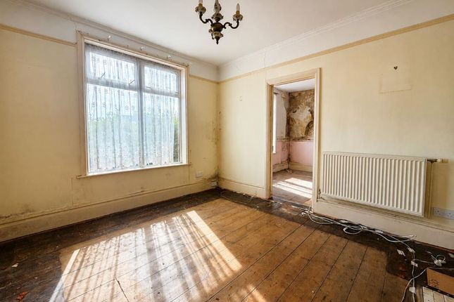 4, Silvester Road, Waterlooville photo 3