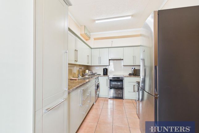 Flat 4, Belgrave Mansions, South Marine Drive, Bridlington photo 3
