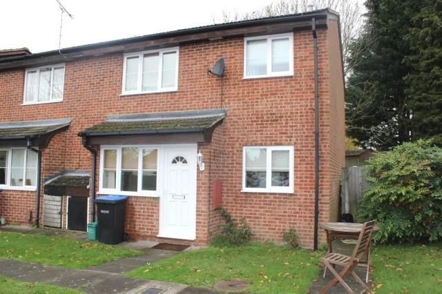 Thumbnail End terrace house to rent in Englefield Green, Surrey