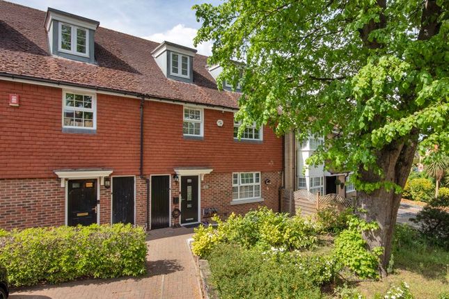 4-bed terraced on 5, Abbey Drive, Bexley Park, £600,000