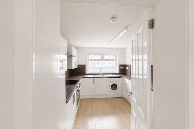 2A, Kings Court, South Ayrshire photo 4