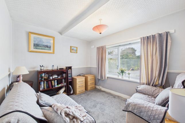 7, Broadley Avenue, Hull photo 5