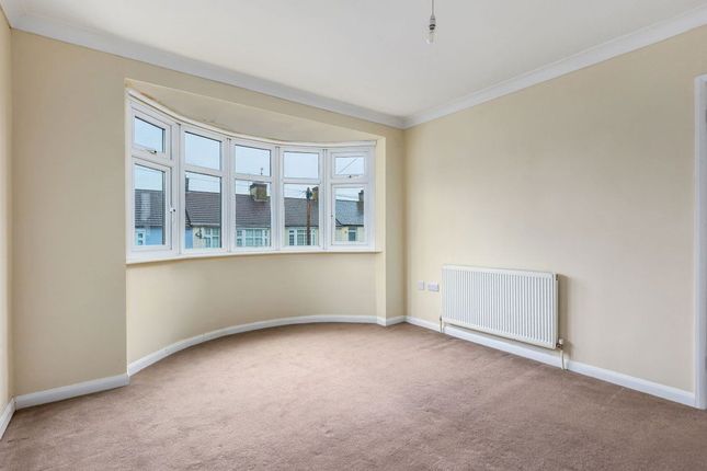 44, Gouge Avenue, Gravesend photo 3