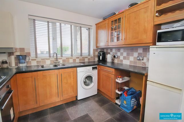 Flat for sale in Porlock Place, Calcot, Reading