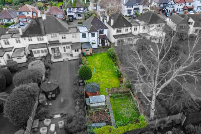 11, Woodside, Leigh-On-Sea photo 2