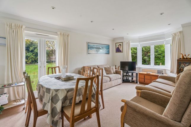 Flat 2 Hyrons Court, 1 Orchard Lane, Amersham photo 2