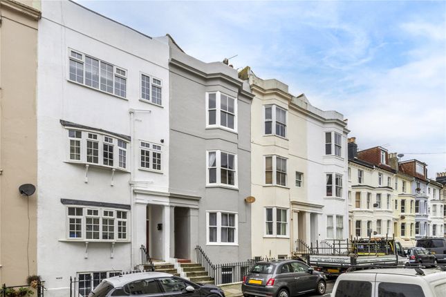 Flat for sale in Lansdowne Street, Hove, East Sussex