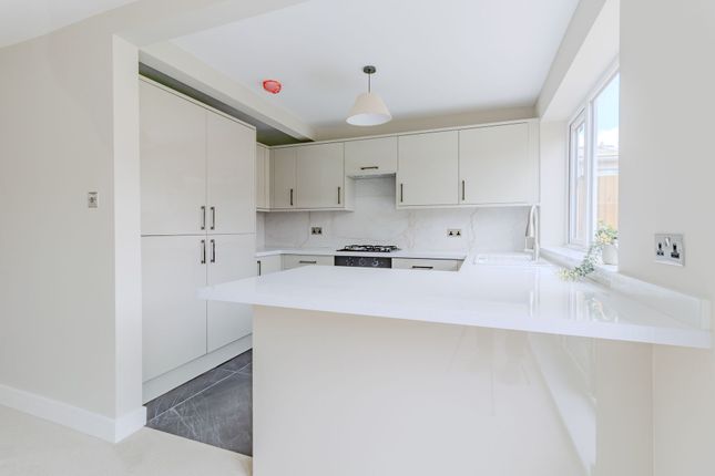 6 Nursery Close, Leicester photo 4