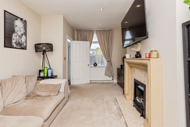 3, St. Pauls Road, Bradford photo 3