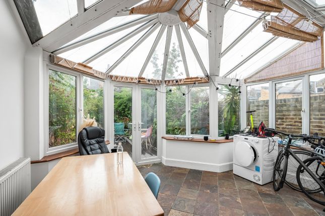6, Hargwyne Street, London photo 4