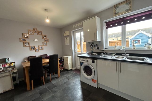 44 Darwin Court, Nuffield Crescent, Great Yarmouth photo 3