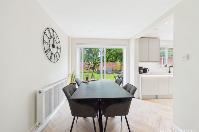 11, Lords Wood, Welwyn Garden City photo 4